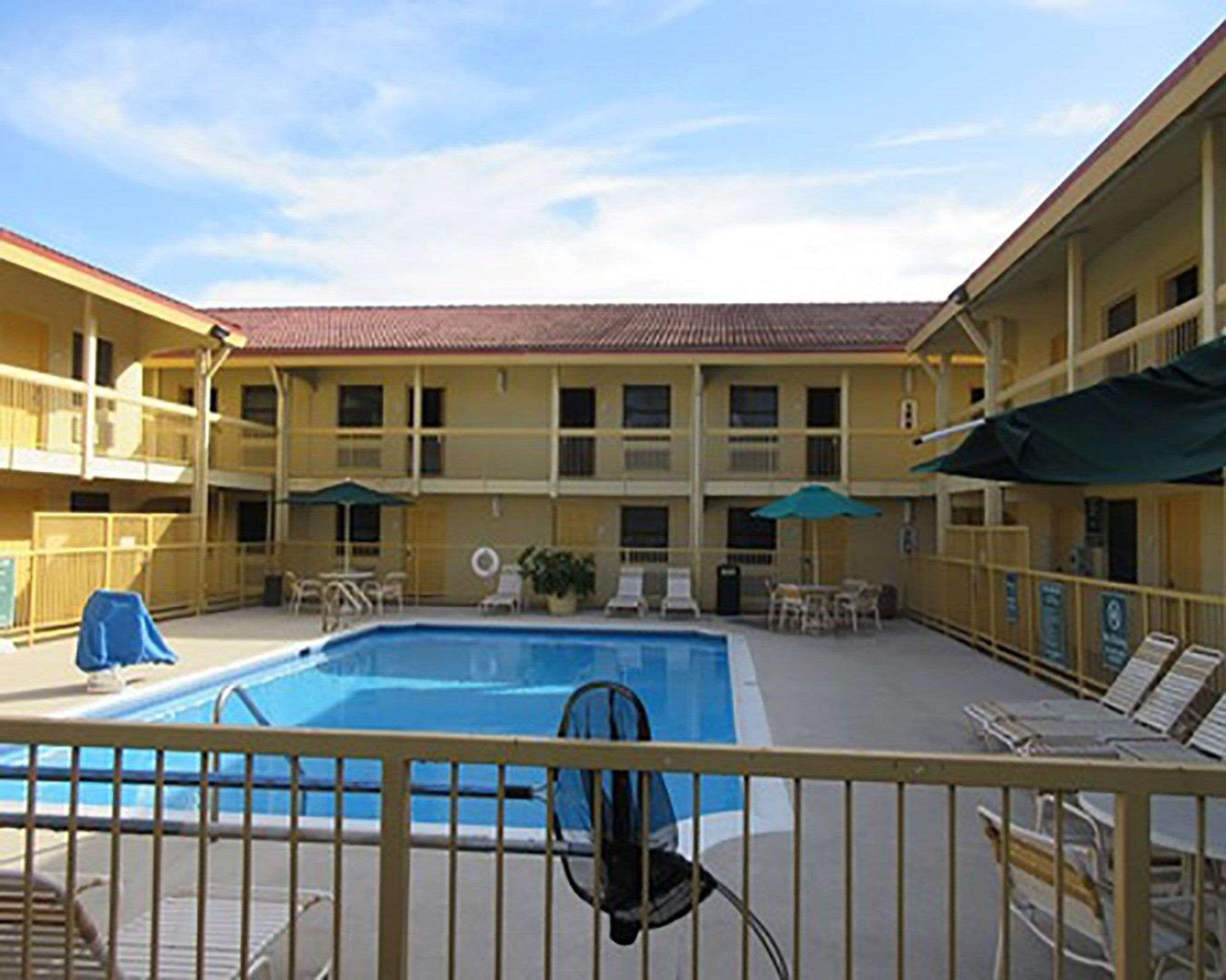 Quality Inn Harlingen Exterior foto